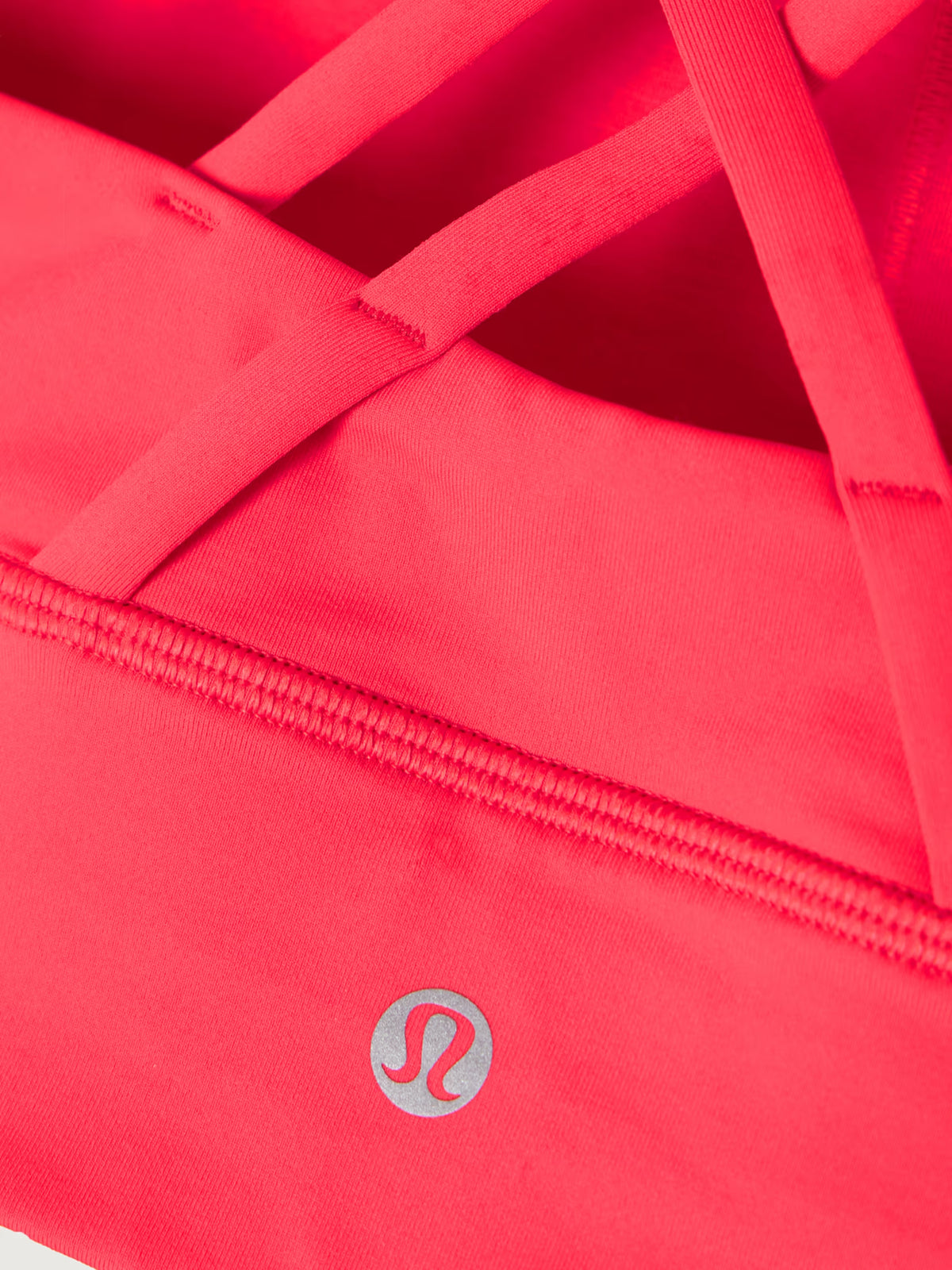 lululemon - Energy Longline Luxtreme Sports Bra - Red