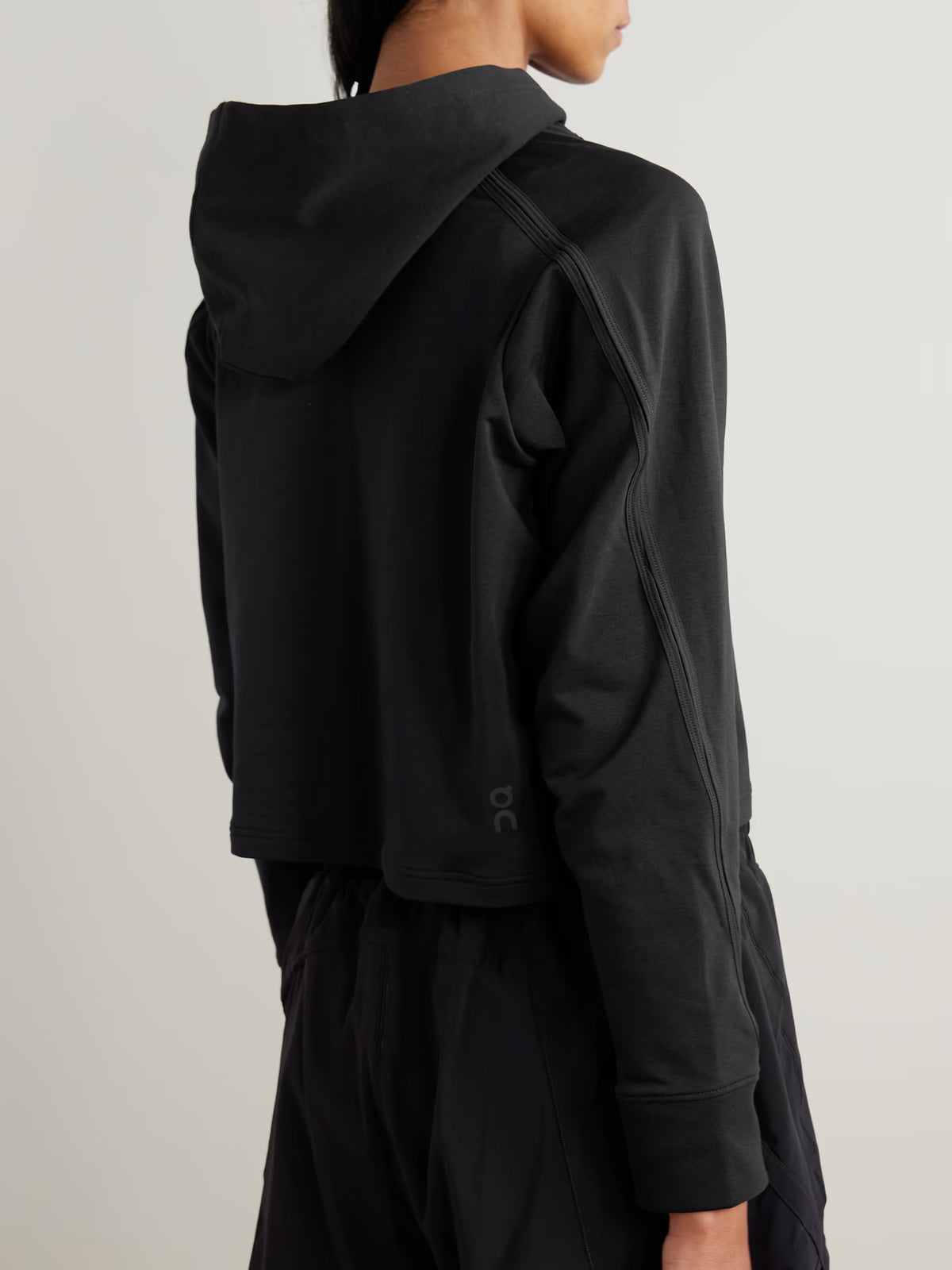 ON - Studio Cropped Jersey Hoodie - Black
