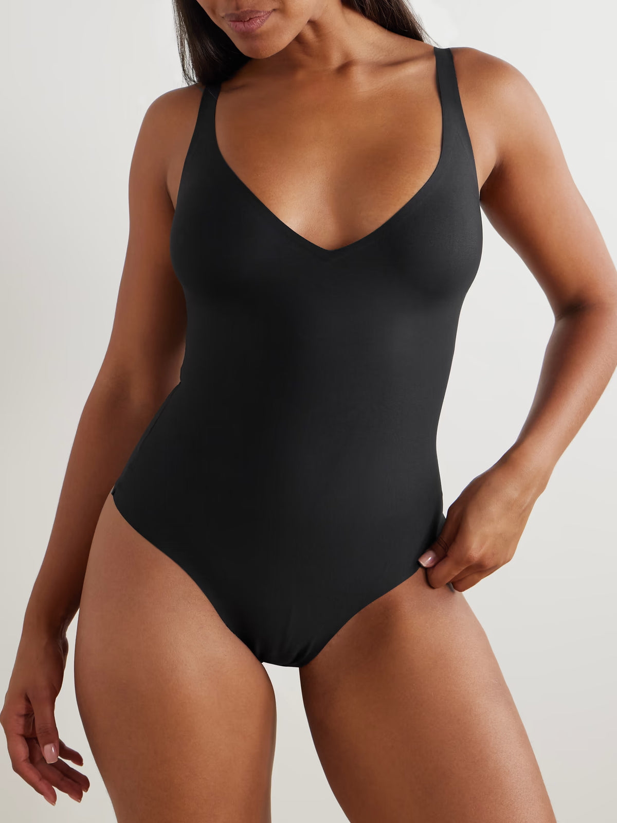 SKIMS - Skims Body Unlined Plunge Thong Bodysuit - Onyx