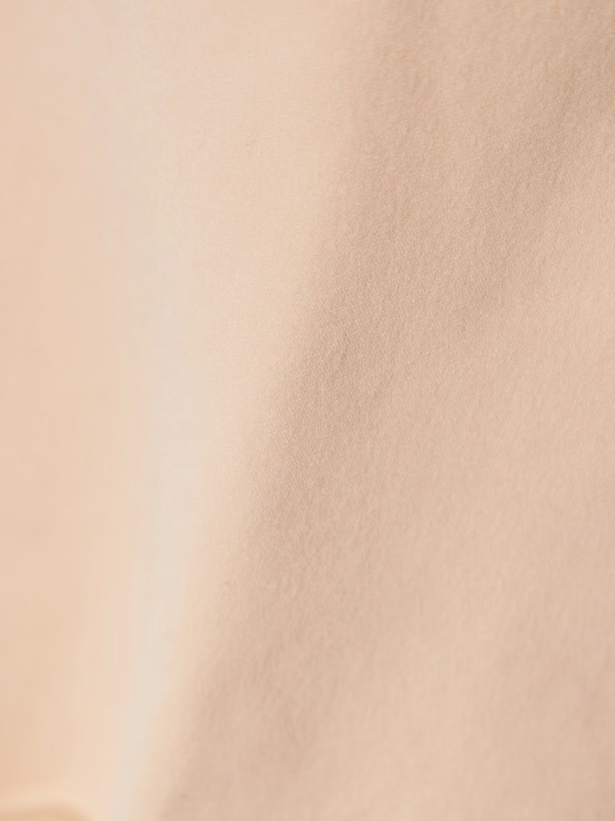 SKIMS - Seamless Sculpt Thong Bodysuit - Sand