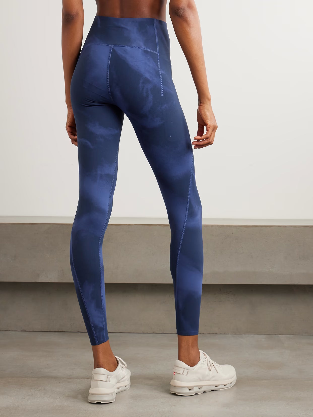 ON - Studio Printed Stretch Leggings - Blue