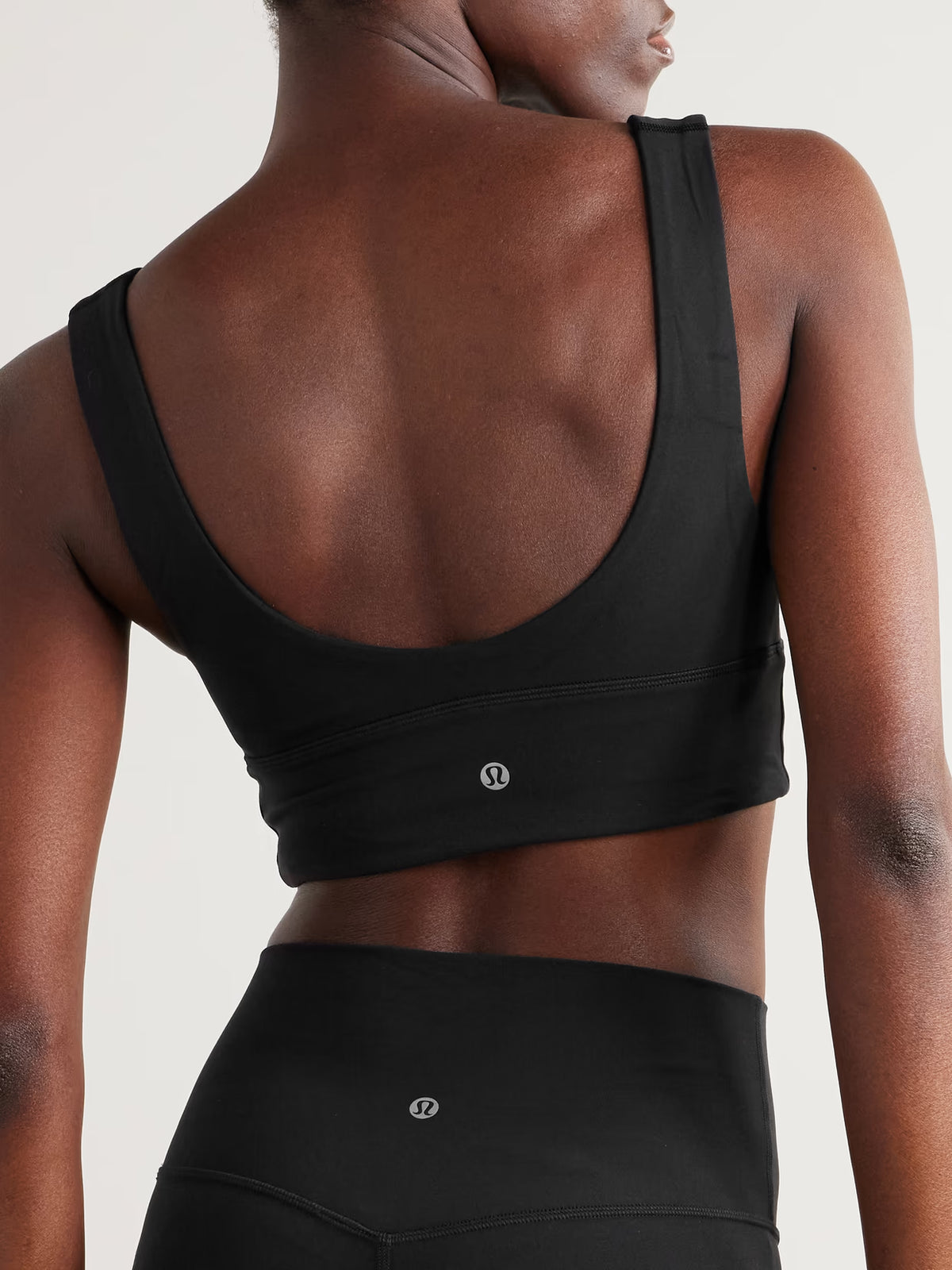 lululemon - Yoga Align V-neck Nulu Sports Bra - Black