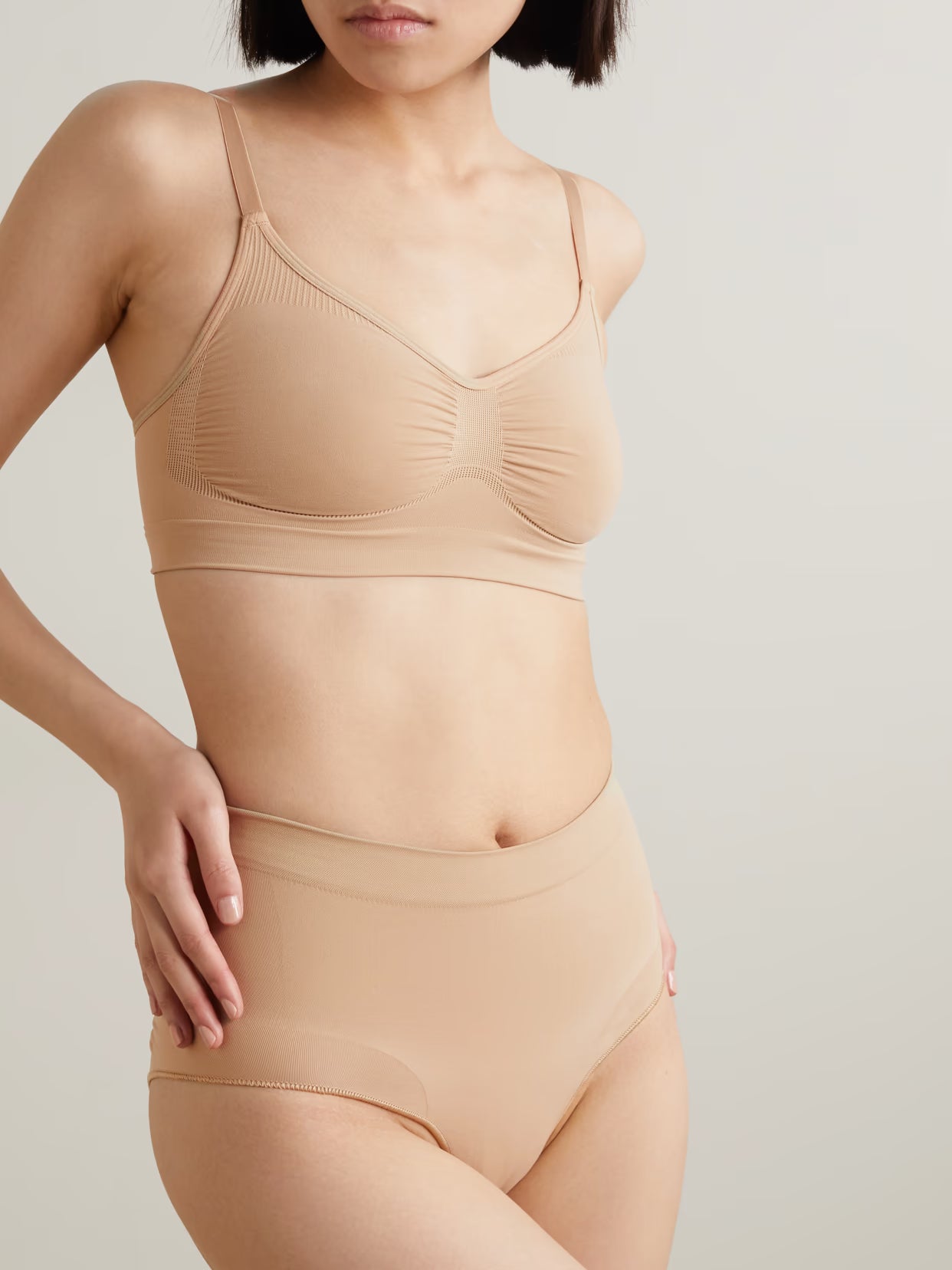 SKIMS - Seamless Sculpt Mid Waist Brief - Clay