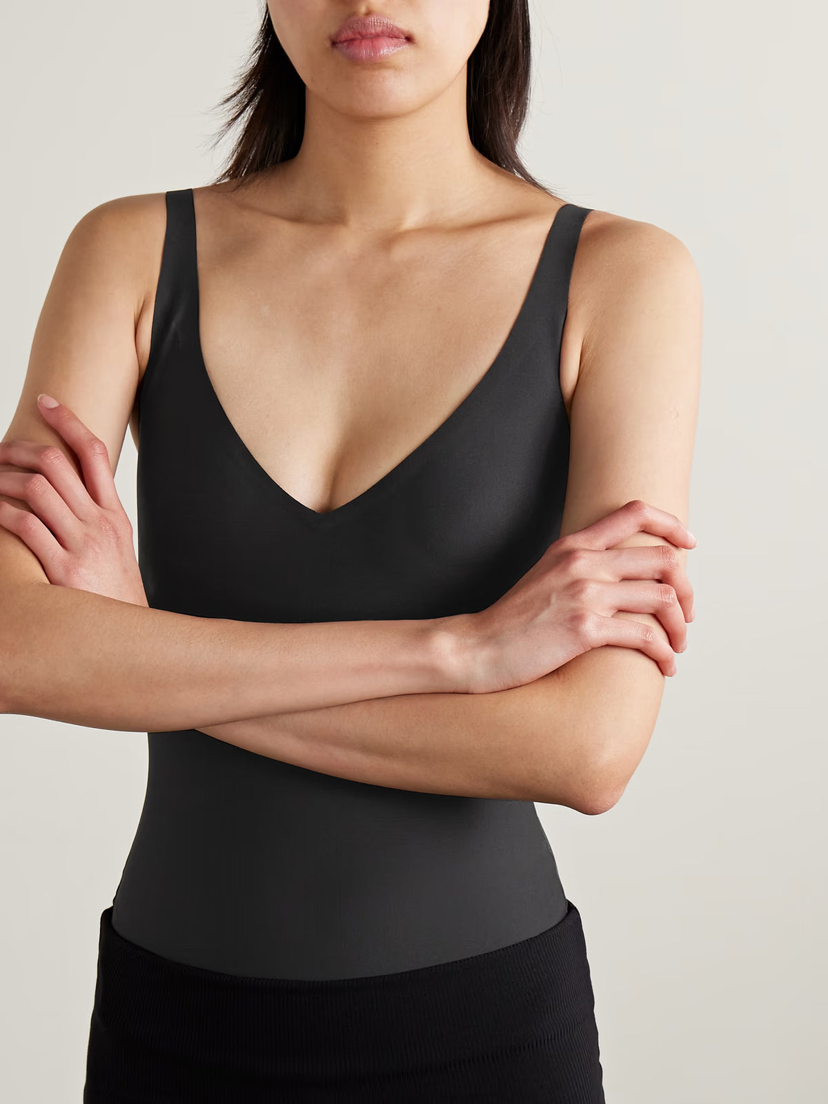SKIMS - Skims Body Unlined Plunge Thong Bodysuit - Onyx