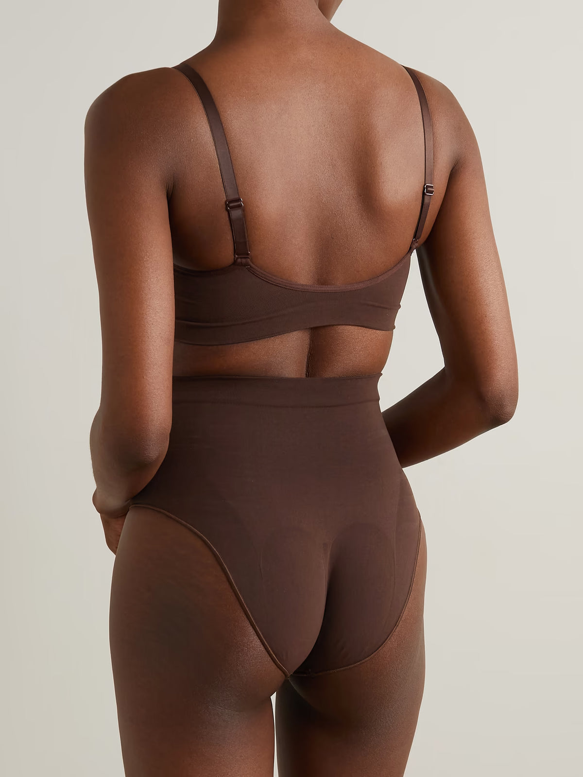 SKIMS - Seamless Sculpt Mid Waist Brief - Cocoa