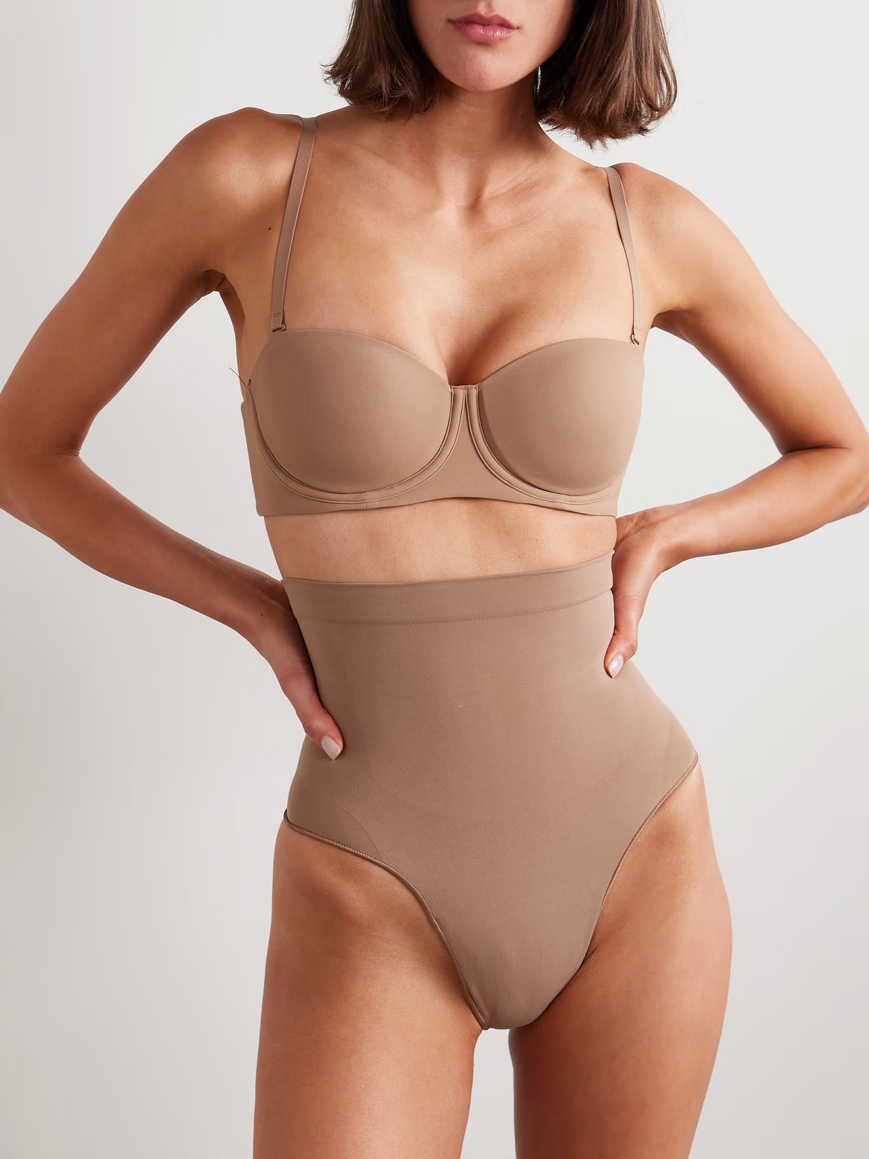 SKIMS - Seamless Sculpt High-waisted Thong - Sienna