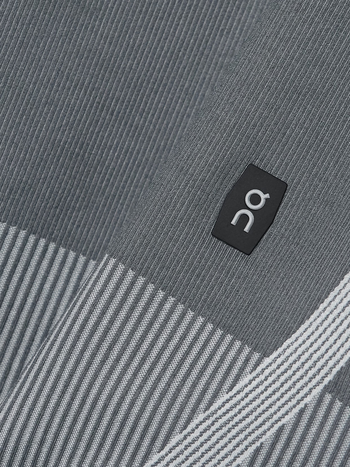 ON - Studio Cropped Ribbed Stretch Recycled Tank - Gray