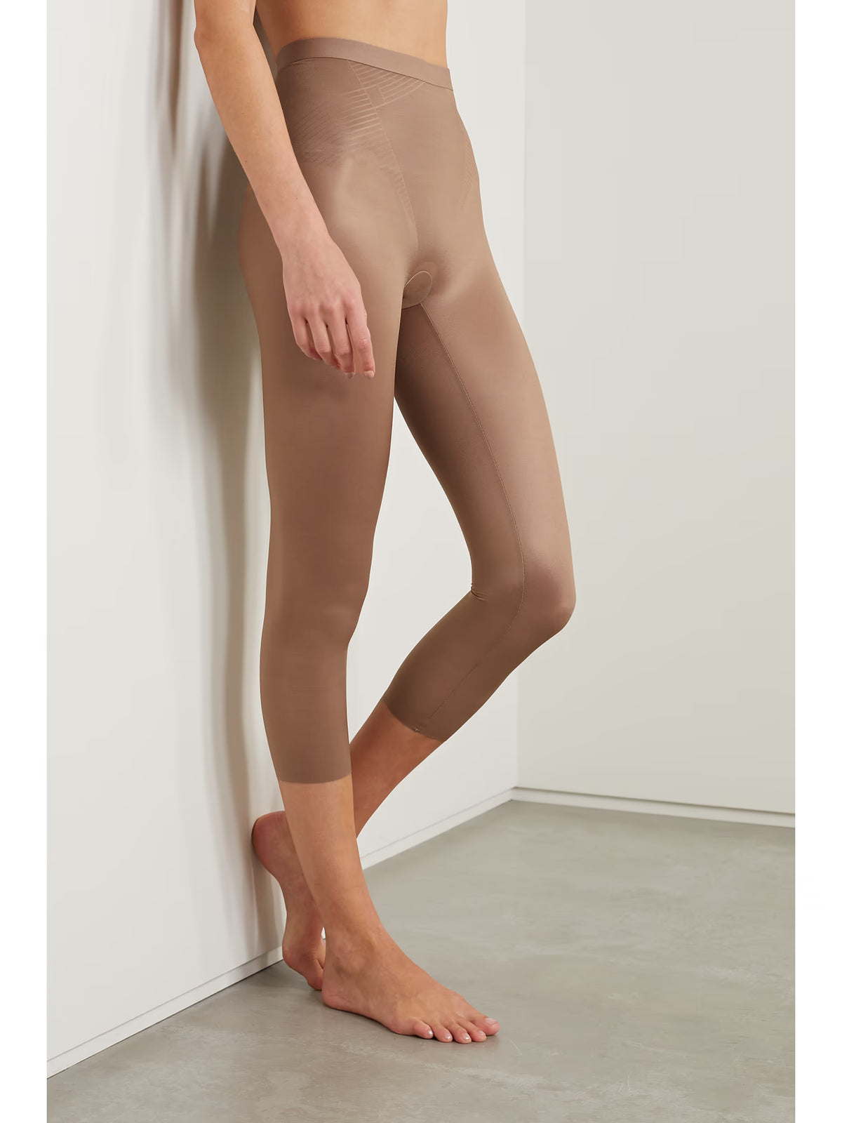 Spanx - Spanxshape Invisible Capri Leggings - Neutrals