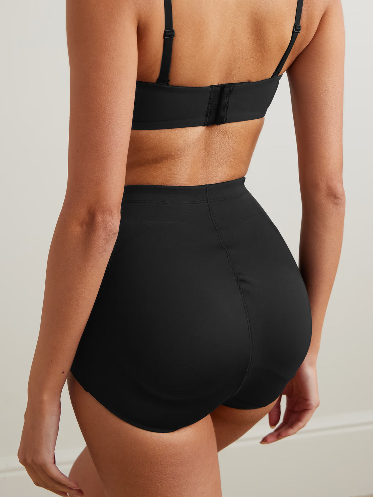 SKIMS - Skims Body Butt Enhancing Padded Briefs - Onyx