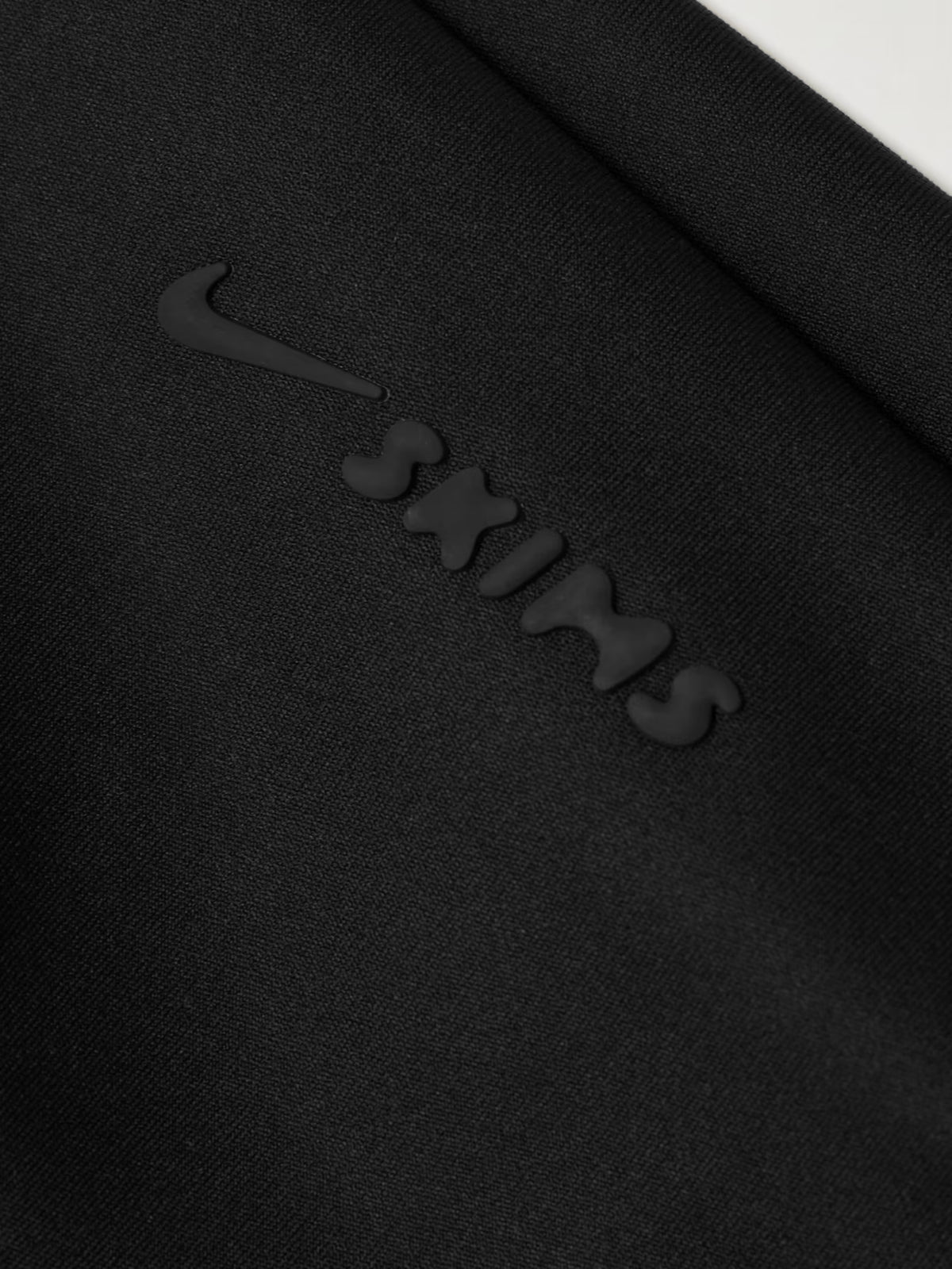 SKIMS - + Nike 26" Leggings - Obsidian