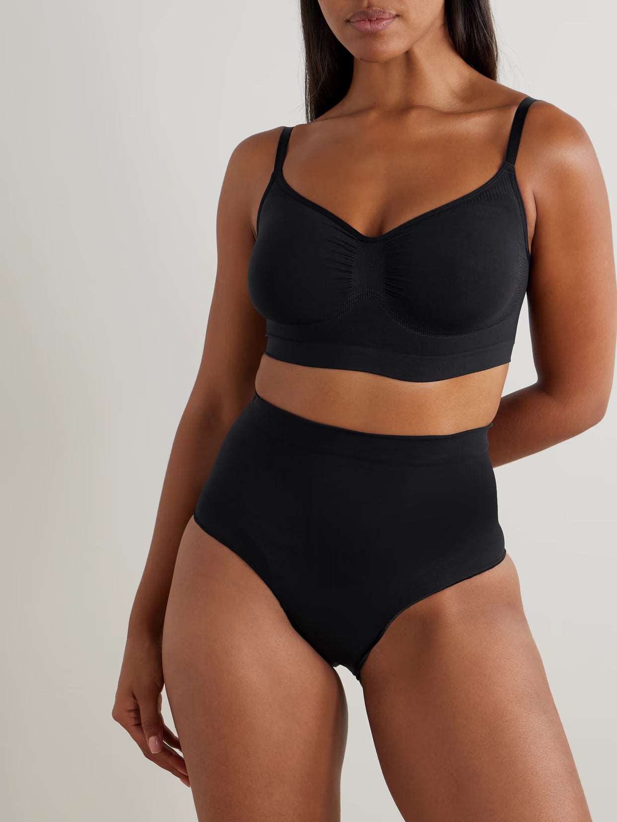 SKIMS - Seamless Sculpt Bralette - Onyx